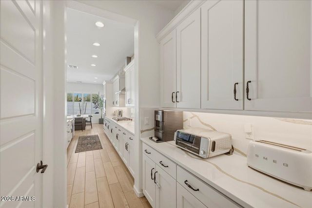 8146 E JUNE Street, Mesa, AZ 85207