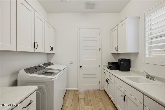 8146 E JUNE Street, Mesa, AZ 85207