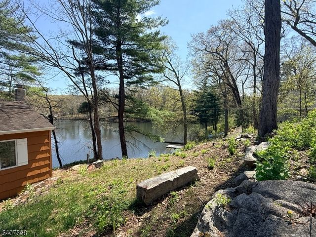 6 Jans Way, Byram Twp., NJ 07821