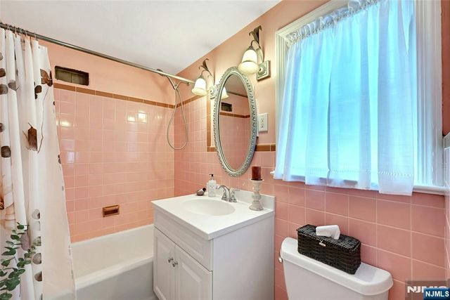 63 Surrey Lane, River Edge, NJ 07661