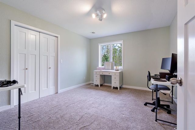 5 Rockhill Lane, Bella Vista, AR 72715