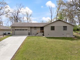 5 Rockhill Lane, Bella Vista, AR 72715