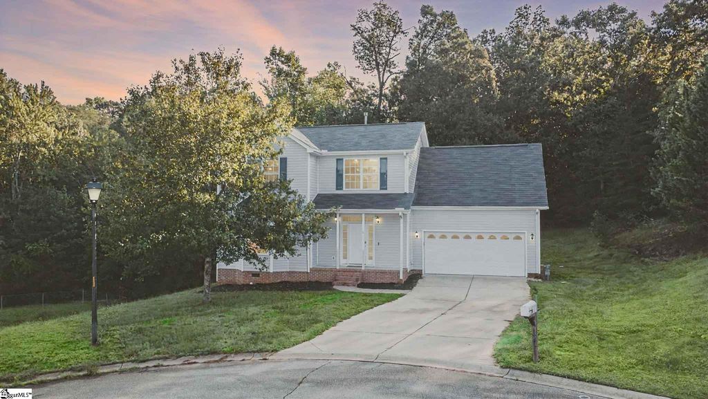8 Gentian Court, Taylors, SC 29687