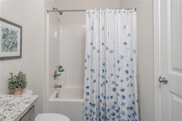 125 Taylors LN, Camden, NC 27921