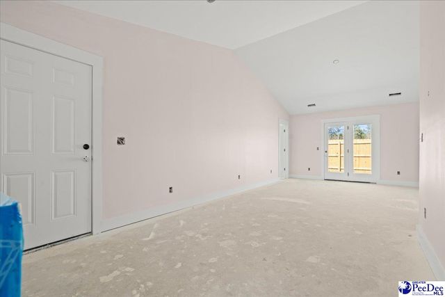 1717 Tuxedo Junction, Effingham, SC 29541