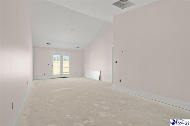 1717 Tuxedo Junction, Effingham, SC 29541