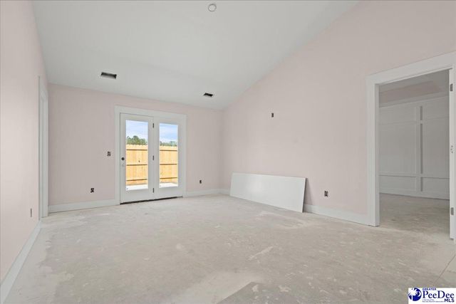 1717 Tuxedo Junction, Effingham, SC 29541