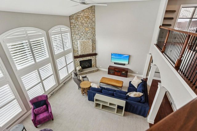 805 Blue Aster Trail, Middleton, WI 53562