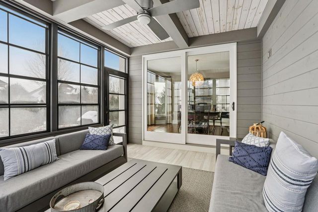 805 Blue Aster Trail, Middleton, WI 53562