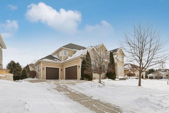 805 Blue Aster Trail, Middleton, WI 53562