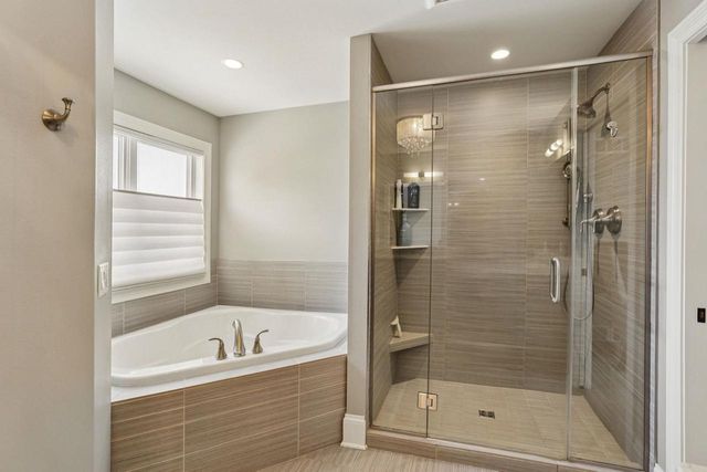 805 Blue Aster Trail, Middleton, WI 53562