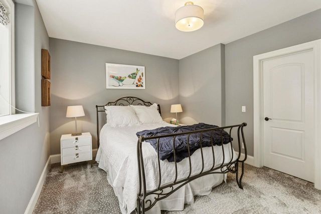 805 Blue Aster Trail, Middleton, WI 53562