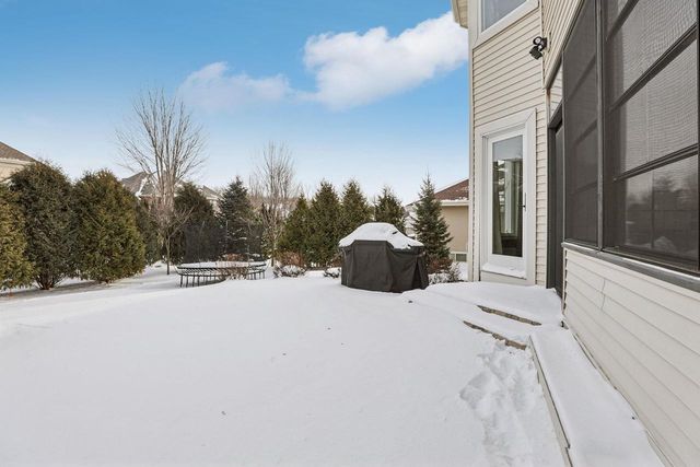 805 Blue Aster Trail, Middleton, WI 53562