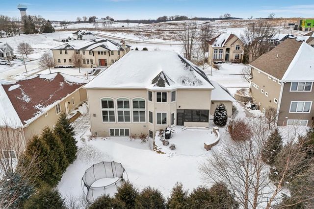 805 Blue Aster Trail, Middleton, WI 53562