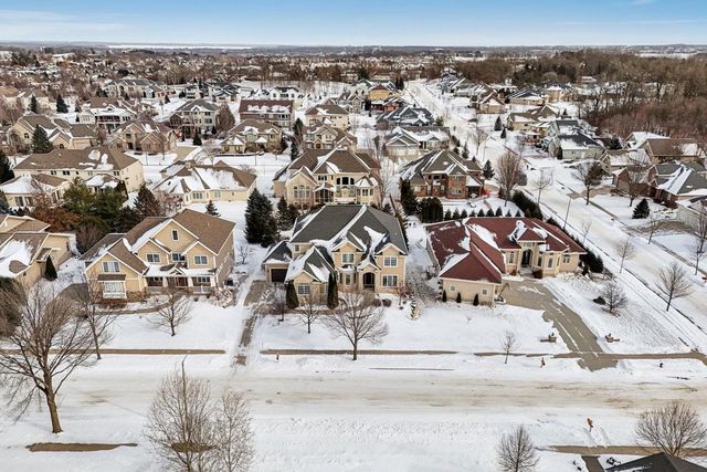 805 Blue Aster Trail, Middleton, WI 53562