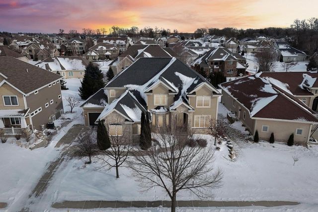 805 Blue Aster Trail, Middleton, WI 53562