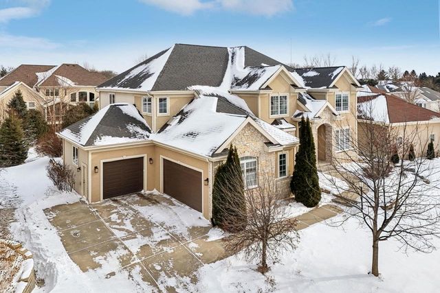 805 Blue Aster Trail, Middleton, WI 53562