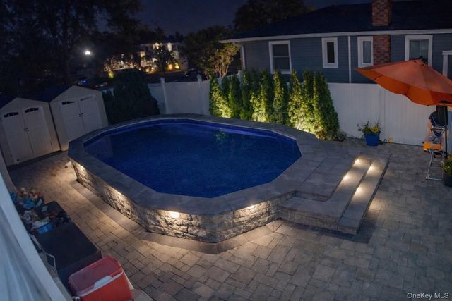 3938 Arthur Avenue N, Seaford, NY 11783