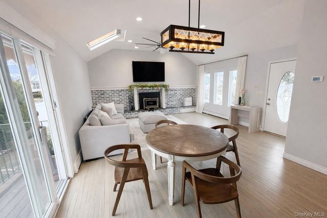 3938 Arthur Avenue N, Seaford, NY 11783