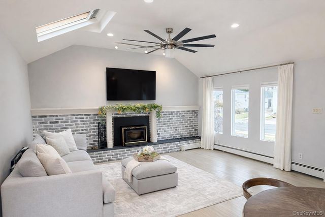 3938 Arthur Avenue N, Seaford, NY 11783