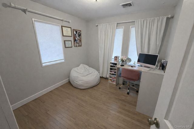 3938 Arthur Avenue N, Seaford, NY 11783