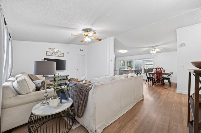 16480 Brittany Way, Conroe, TX 77306