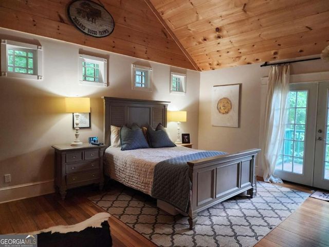 654 Low Gap Road, Lakemont, GA 30552