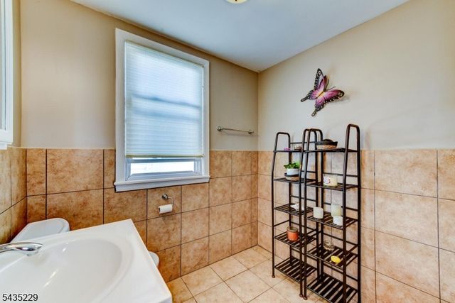 278 Centre St, Nutley Twp., NJ 07110
