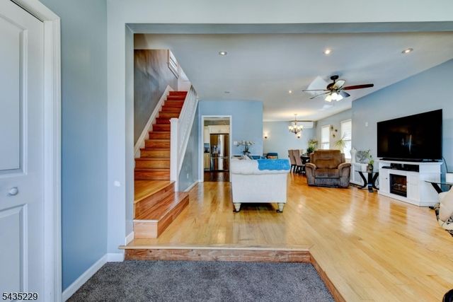 278 Centre St, Nutley Twp., NJ 07110