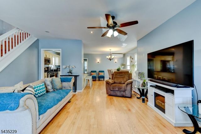 278 Centre St, Nutley Twp., NJ 07110