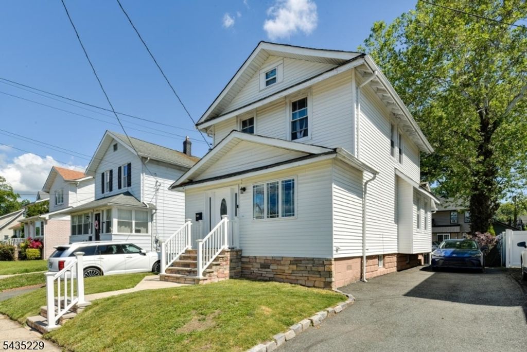 278 Centre St, Nutley Twp., NJ 07110