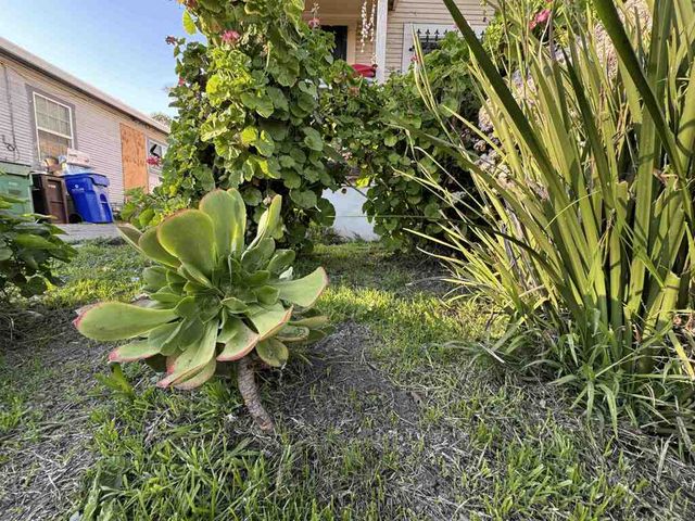 1823 Church St, Oakland, CA 94621