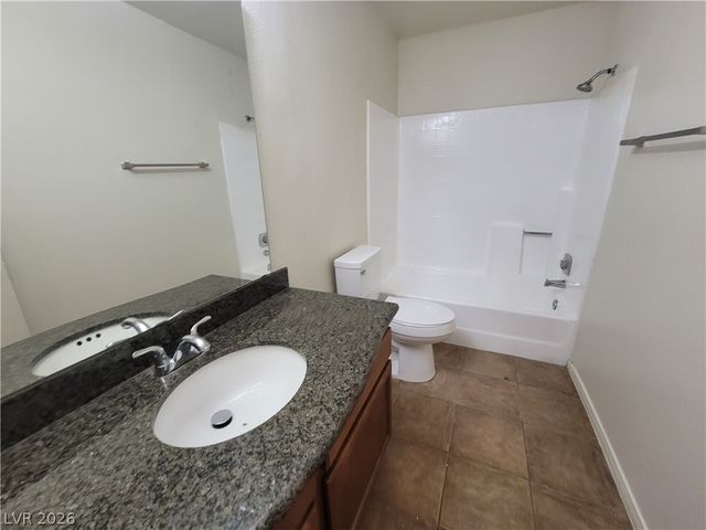2121 Blue Breeze Drive 102, Las Vegas, NV 89128