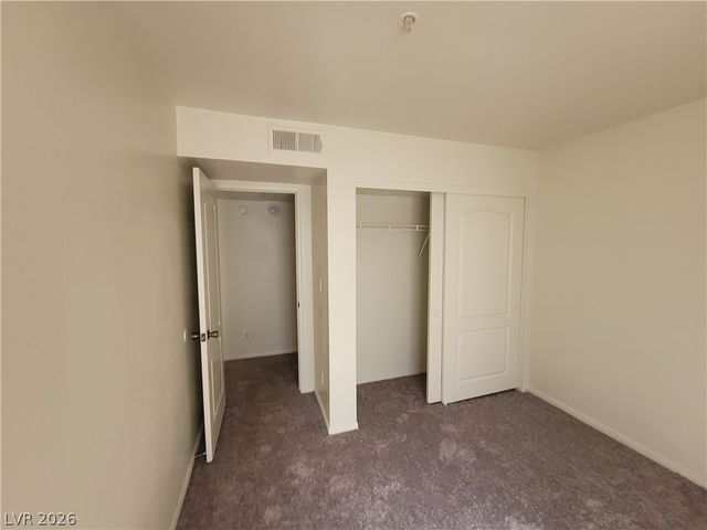 2121 Blue Breeze Drive 102, Las Vegas, NV 89128