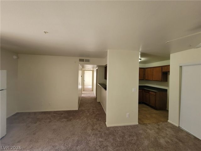 2121 Blue Breeze Drive 102, Las Vegas, NV 89128