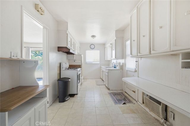 1774 W Niobe, Anaheim, CA 92804