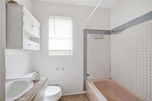 1774 W Niobe, Anaheim, CA 92804