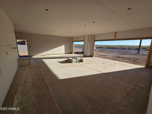 3715 N MATEO Drive, Eloy, AZ 85131