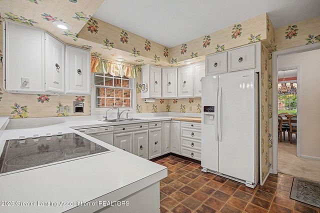 935 Walbridge Drive, East Lansing, MI 48823