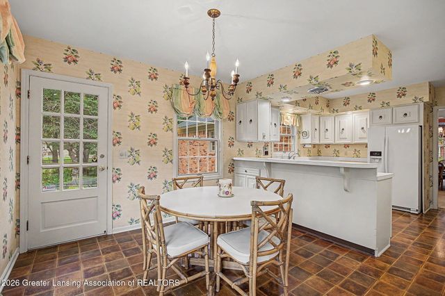 935 Walbridge Drive, East Lansing, MI 48823