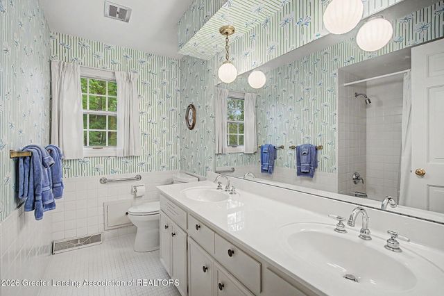 935 Walbridge Drive, East Lansing, MI 48823