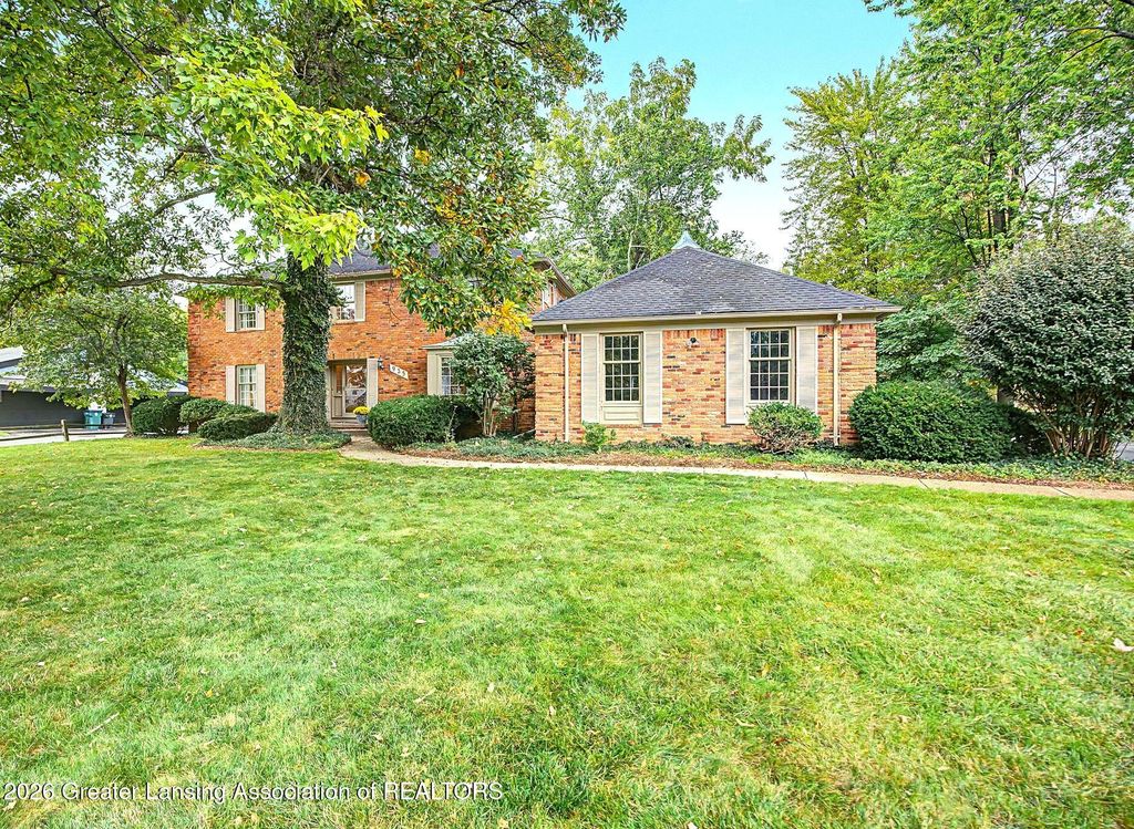 935 Walbridge Drive, East Lansing, MI 48823