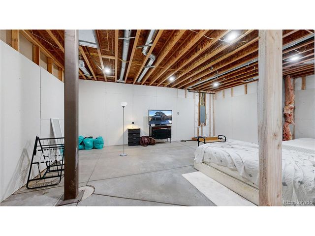 4883 Jamesport Dr, Colorado Springs, CO 80918