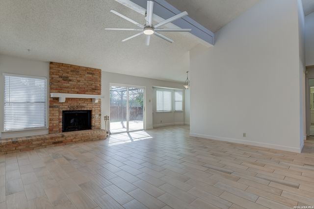 6638 Country Field, San Antonio, TX 78240