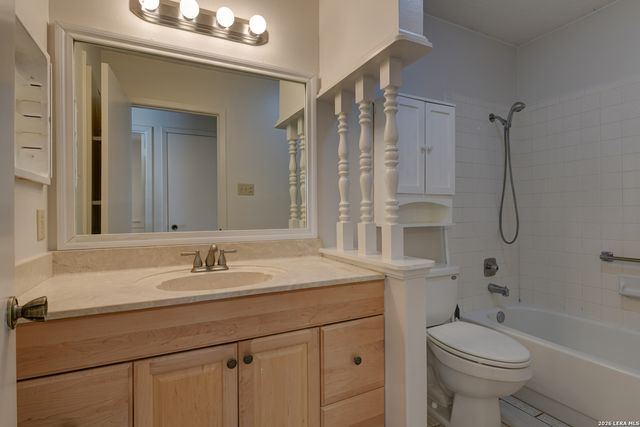 6638 Country Field, San Antonio, TX 78240