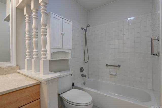 6638 Country Field, San Antonio, TX 78240