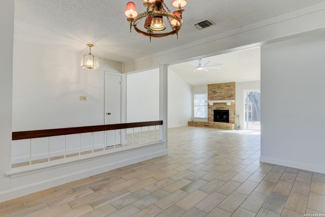 6638 Country Field, San Antonio, TX 78240