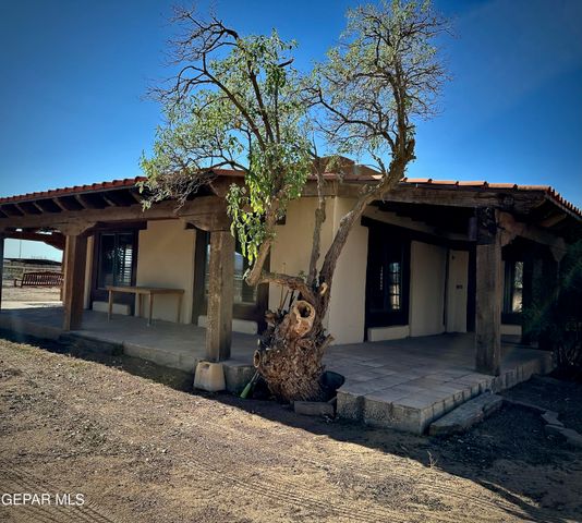 1095 Little Road, Anthony, NM 88021