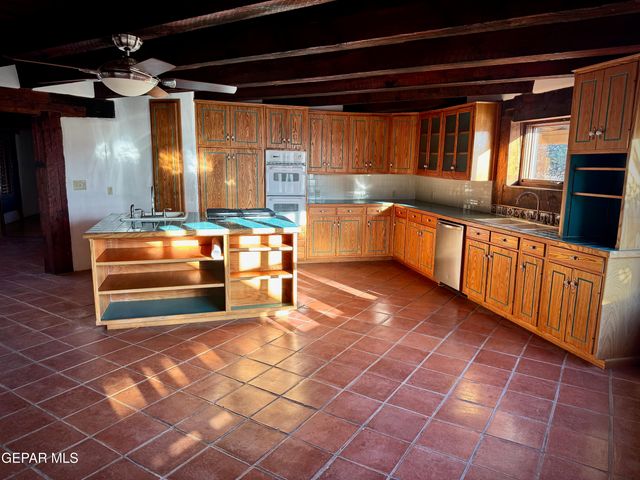 1095 Little Road, Anthony, NM 88021