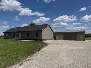 410 S Higgins Road, Mazon, IL 60444